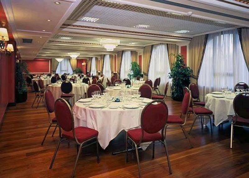 Tryp Bilbao Sondika Hotel Restoran fotoğraf